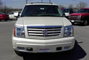 2003-Escalade-esv-d.JPG (34kb)